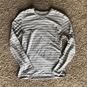 AE Men’s Grey Stripe Long Sleeve